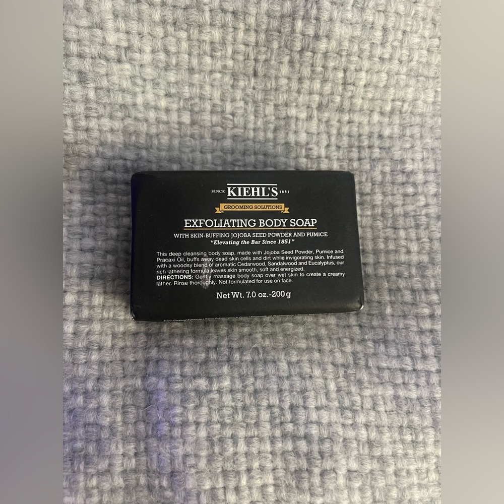 Kiehls: Exfoliating Body Soap (7oz) Full Size